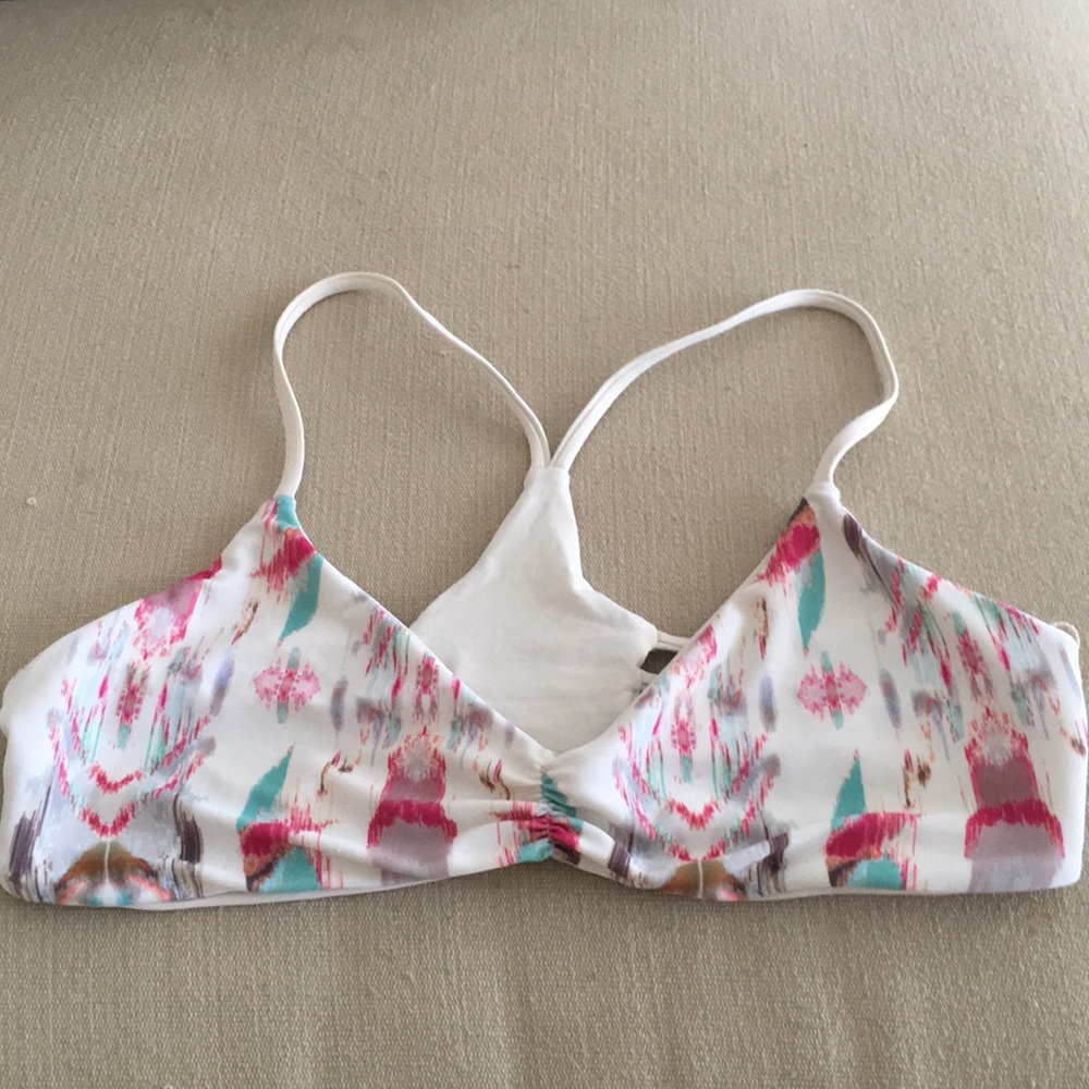 L space bikini top size small